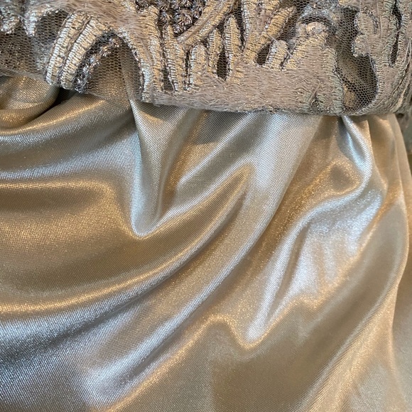 Rina diMontella lace strapless gown, size 8 - Picture 5 of 11